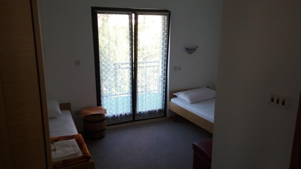 Rooms Rafomarija Medjugorje Exterior photo